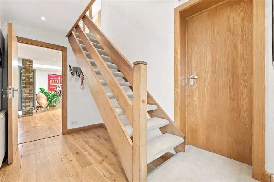 House Under Offer with 5 bedrooms in Bishop's Stortford, CM23, photo 8