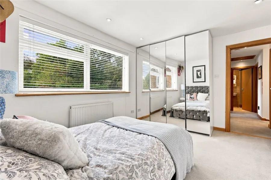 House Under Offer with 5 bedrooms in Bishop's Stortford, CM23, photo 23