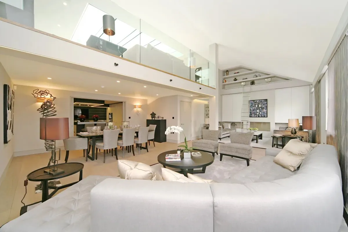 4 bed flat to rent, Princes Gate, South Kensington, SW7