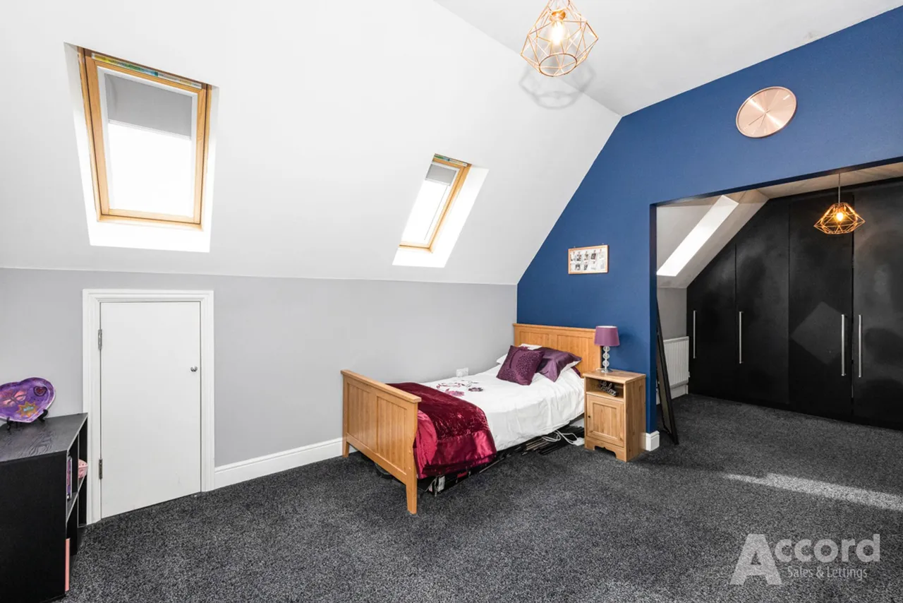 Wallace Way, Romford, RM1, photo 24