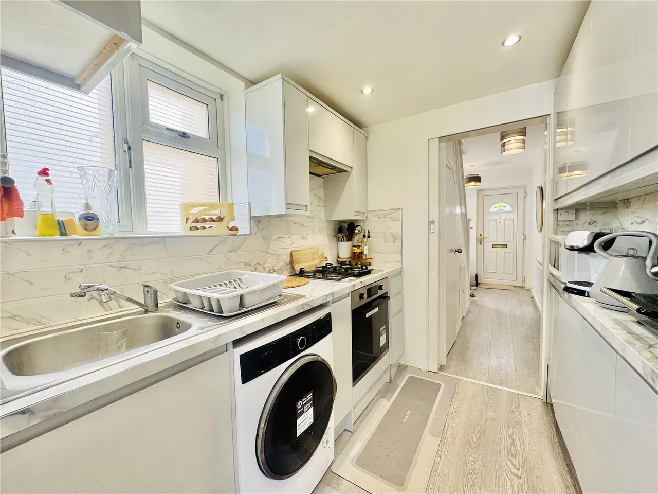 Queen Mary Avenue, Camberley, Surrey, GU15 3BH, photo 6
