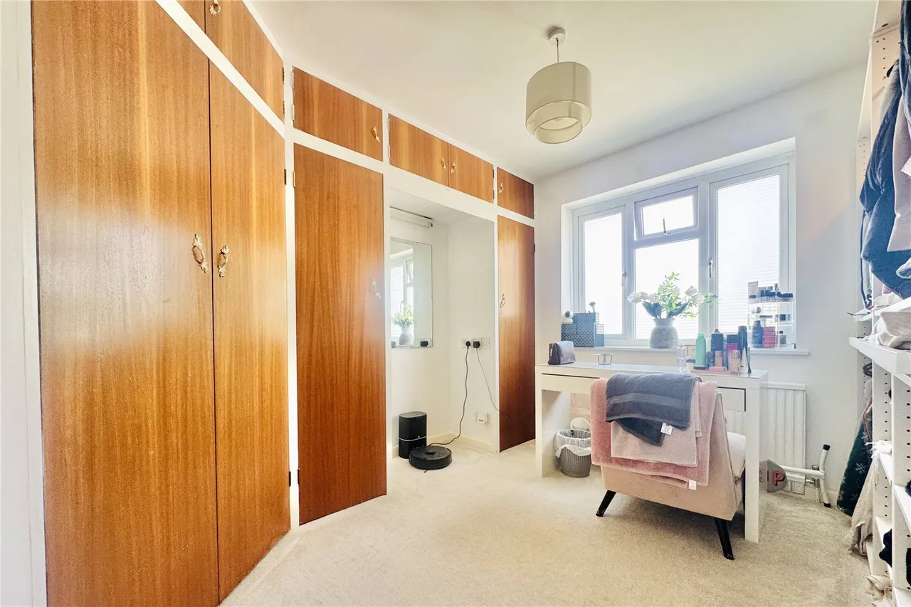 Queen Mary Avenue, Camberley, Surrey, GU15 3BH, photo 5
