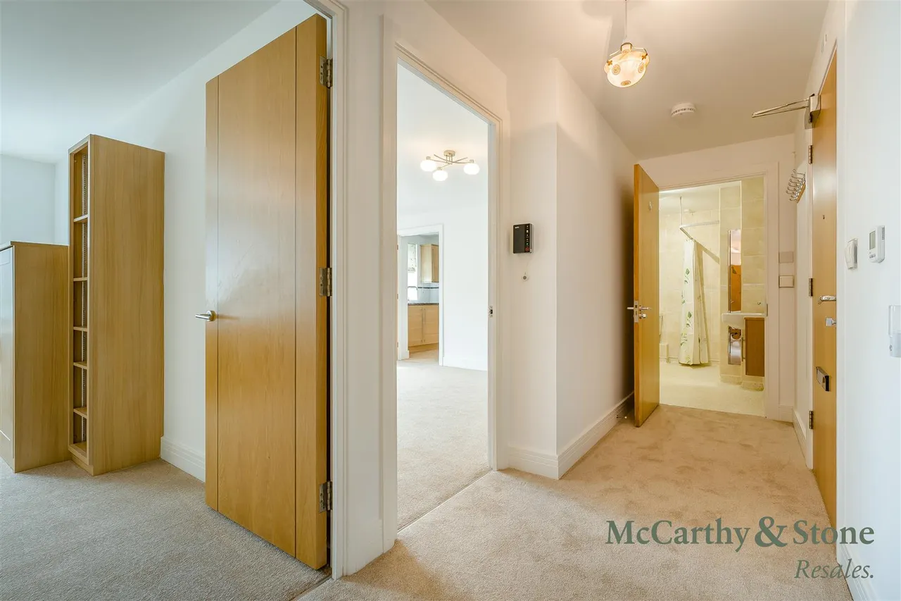 St. Georges Road, Cheltenham, GL50, photo 6