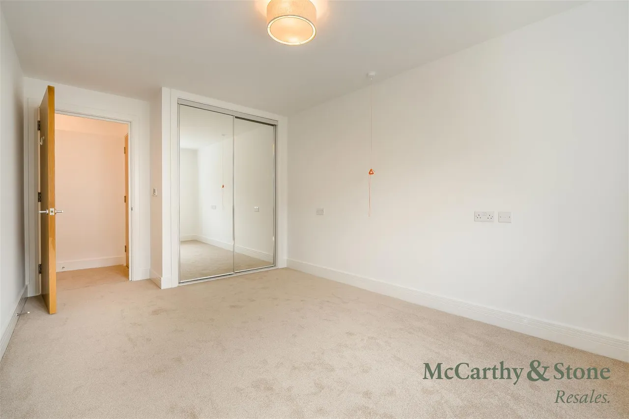 St. Georges Road, Cheltenham, GL50, photo 9
