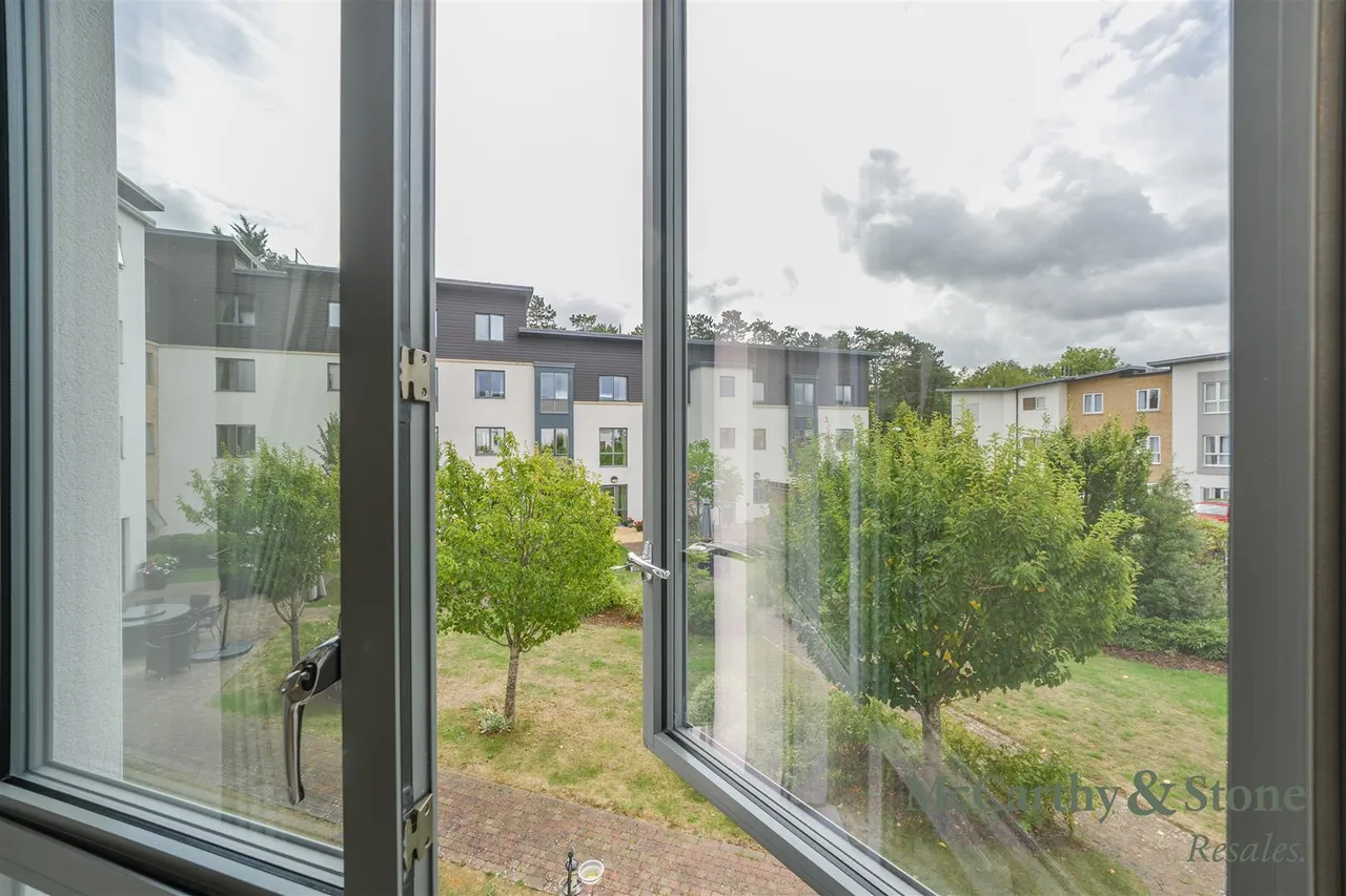 St. Georges Road, Cheltenham, GL50, photo 19