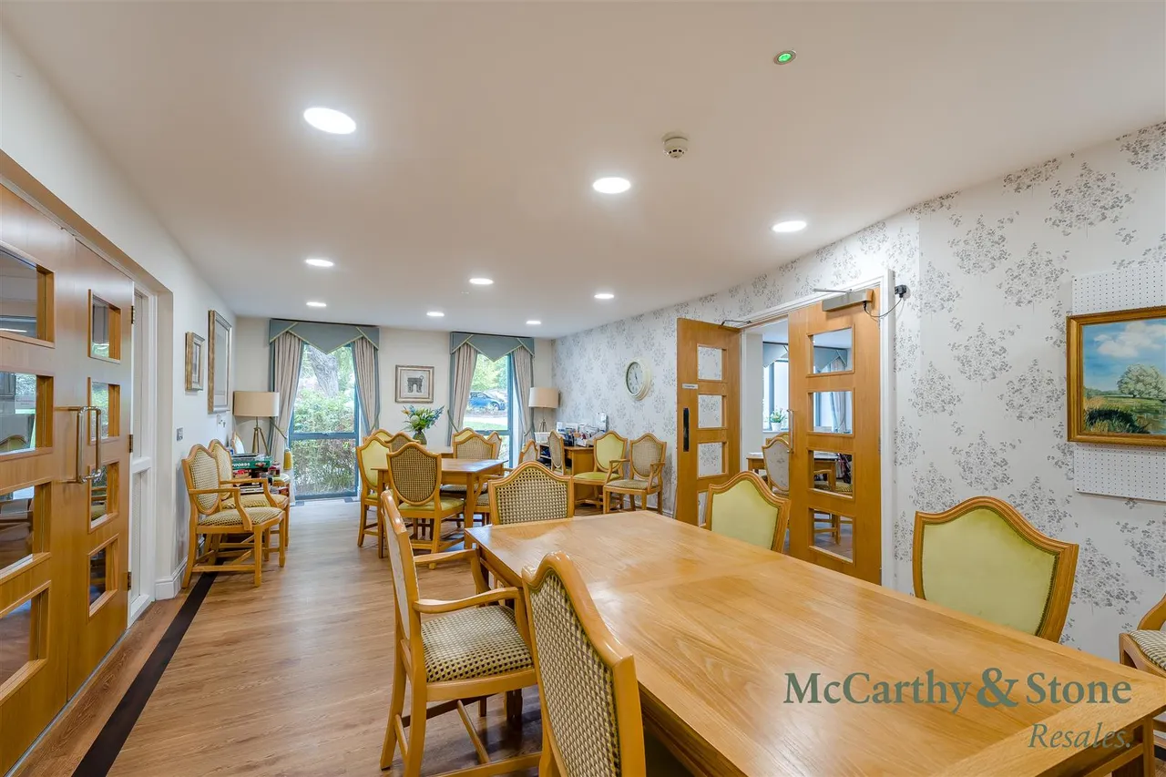 St. Georges Road, Cheltenham, GL50, photo 13