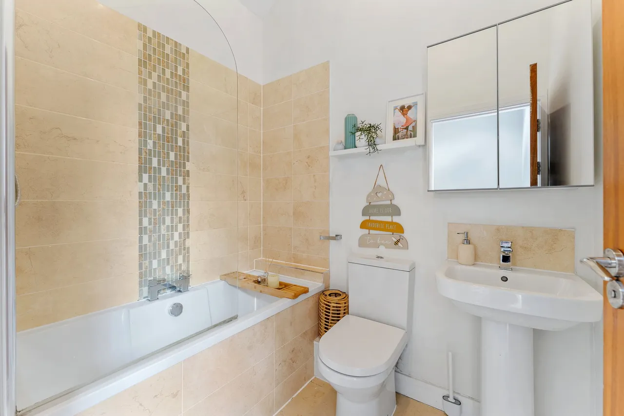 Ladybridge Road, Cheadle Hulme, SK8, photo 9