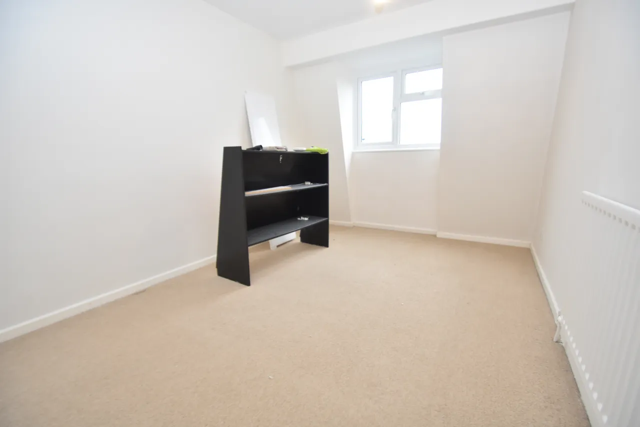 Warsash Road, Warsash, SO31, photo 8