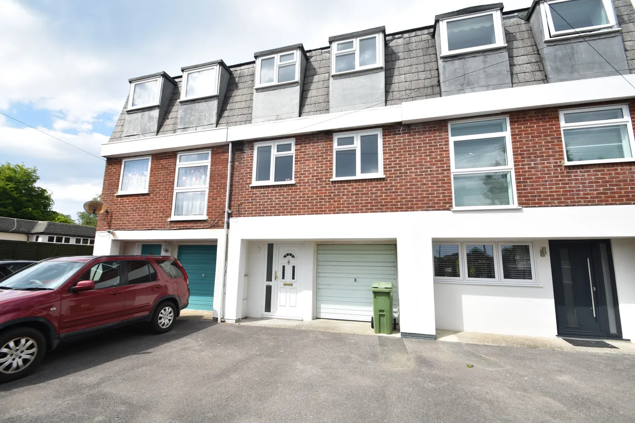 4 bed house to rent, Warsash Road, Warsash, SO31