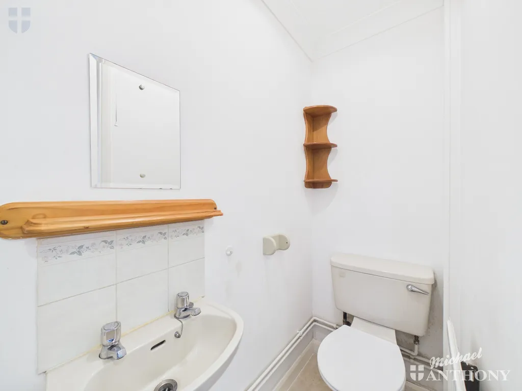 Anton Way, Aylesbury, HP21, photo 8