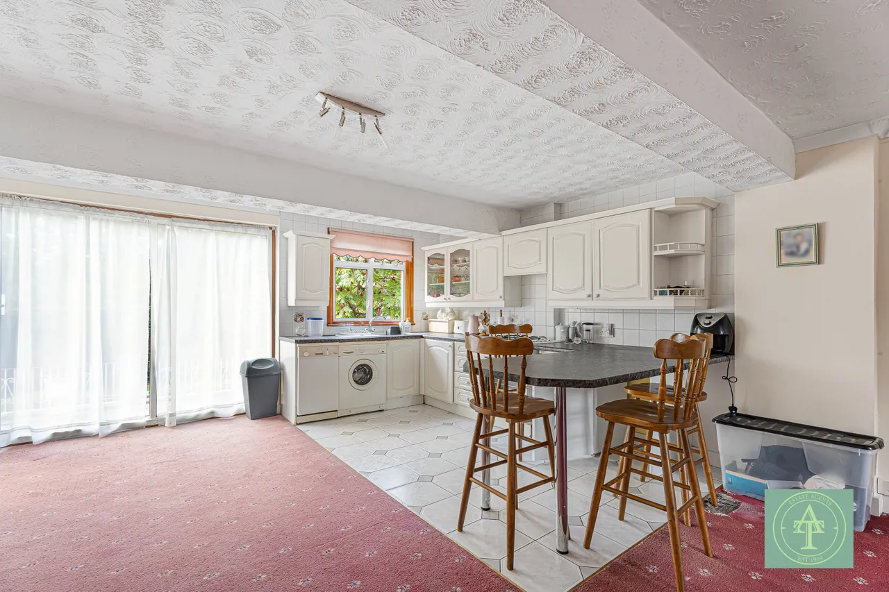 Private Road, Enfield, EN1, photo 7