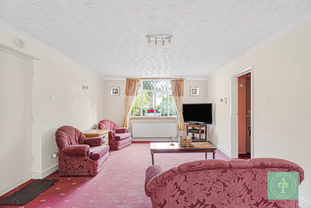 Private Road, Enfield, EN1, photo 5