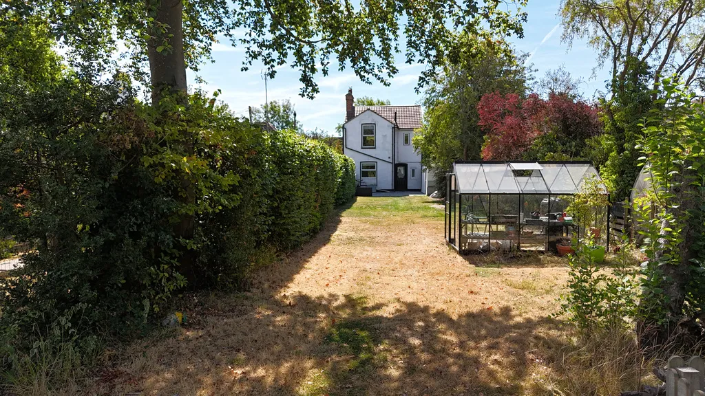 Station Road, Stoke Mandeville, Aylesbury, HP22 5UE, photo 12
