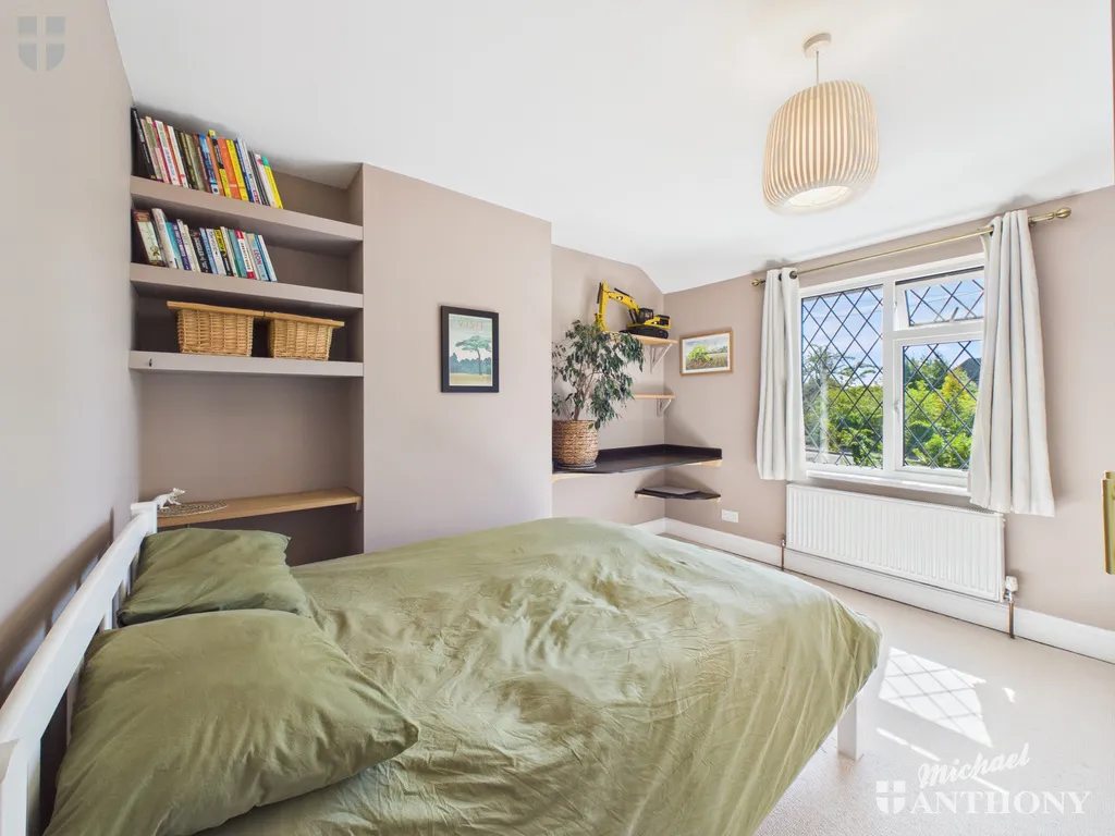 Station Road, Stoke Mandeville, Aylesbury, HP22 5UE, photo 8