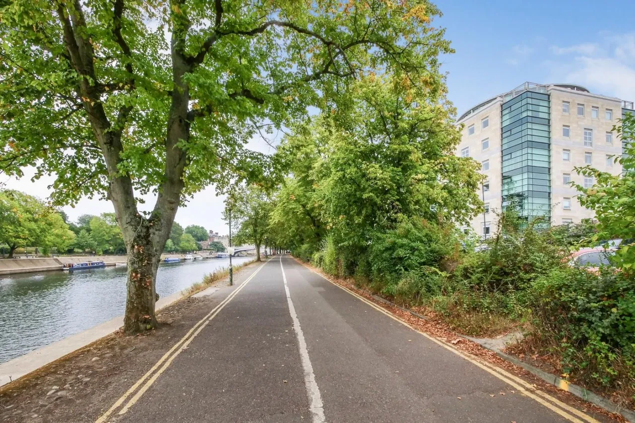Leeman Road, York, YO26, photo 3