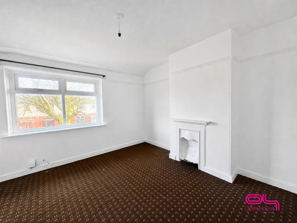 French Grove, Bolton, BL3, photo 6