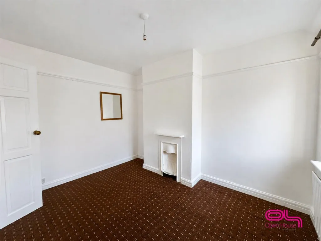 French Grove, Bolton, BL3, photo 8