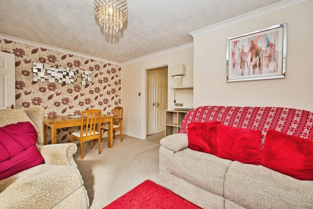 Malvern Court, YEOVIL, photo 4