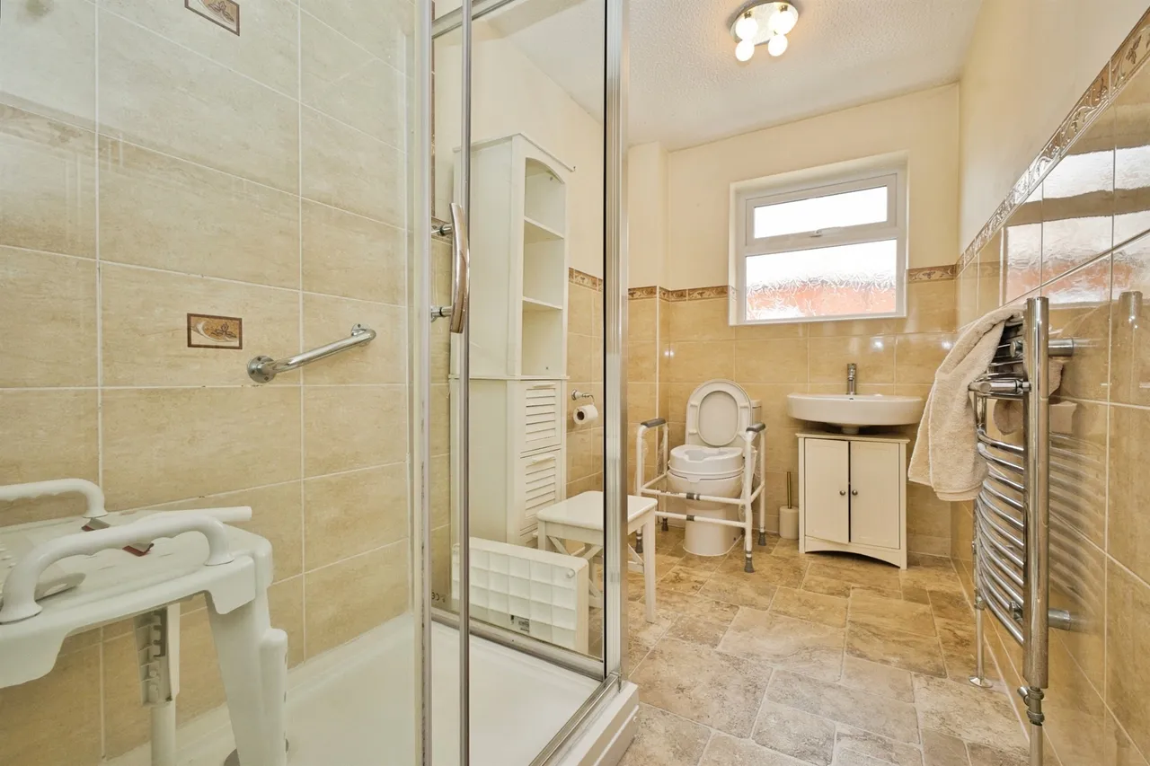 Malvern Court, YEOVIL, photo 11