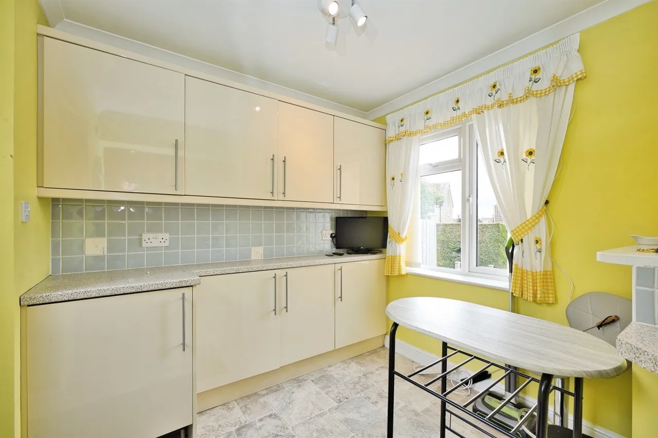 Malvern Court, YEOVIL, photo 5