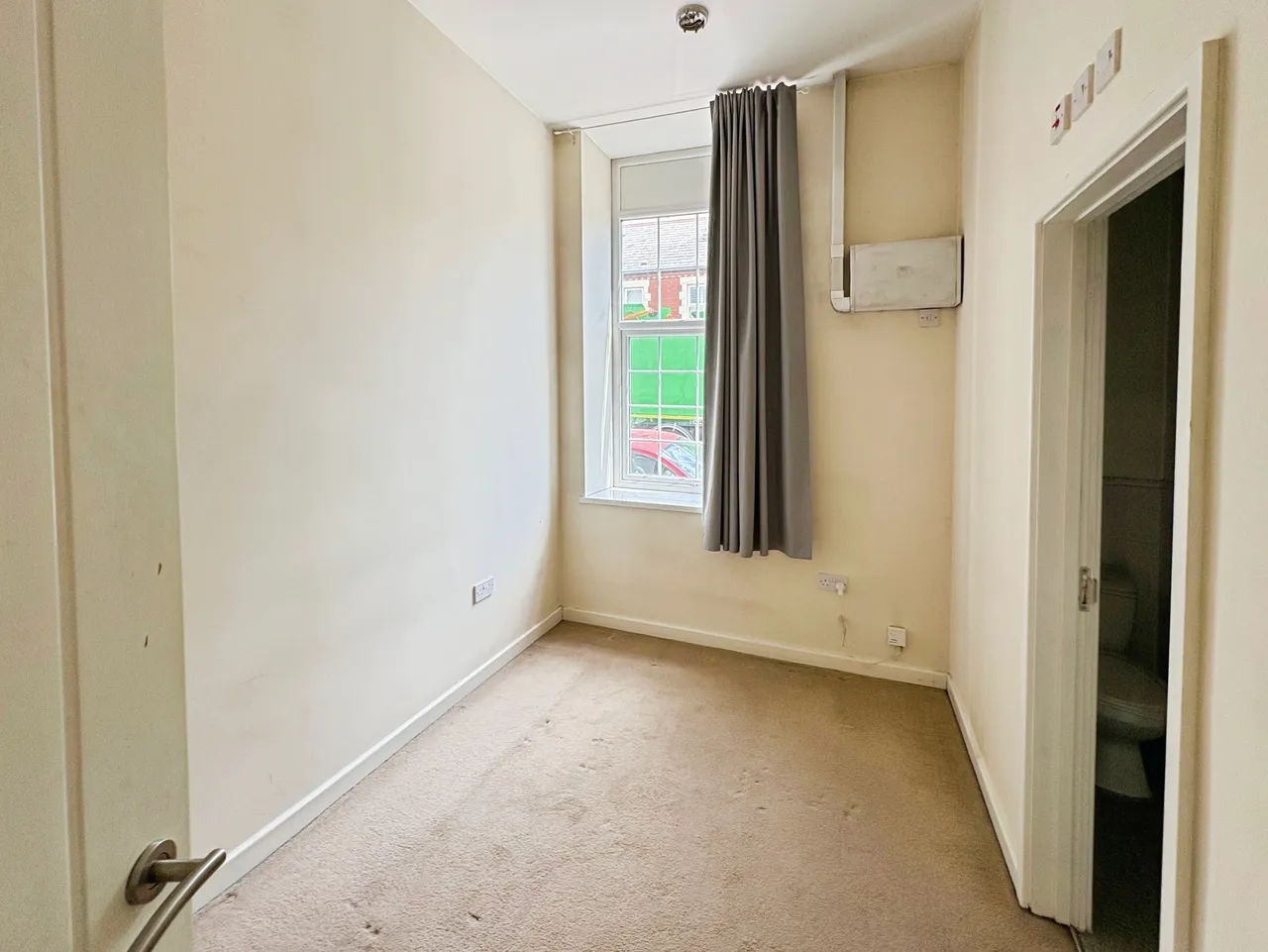 Ty Pwll Coch House CARDIFF, CF5, photo 9