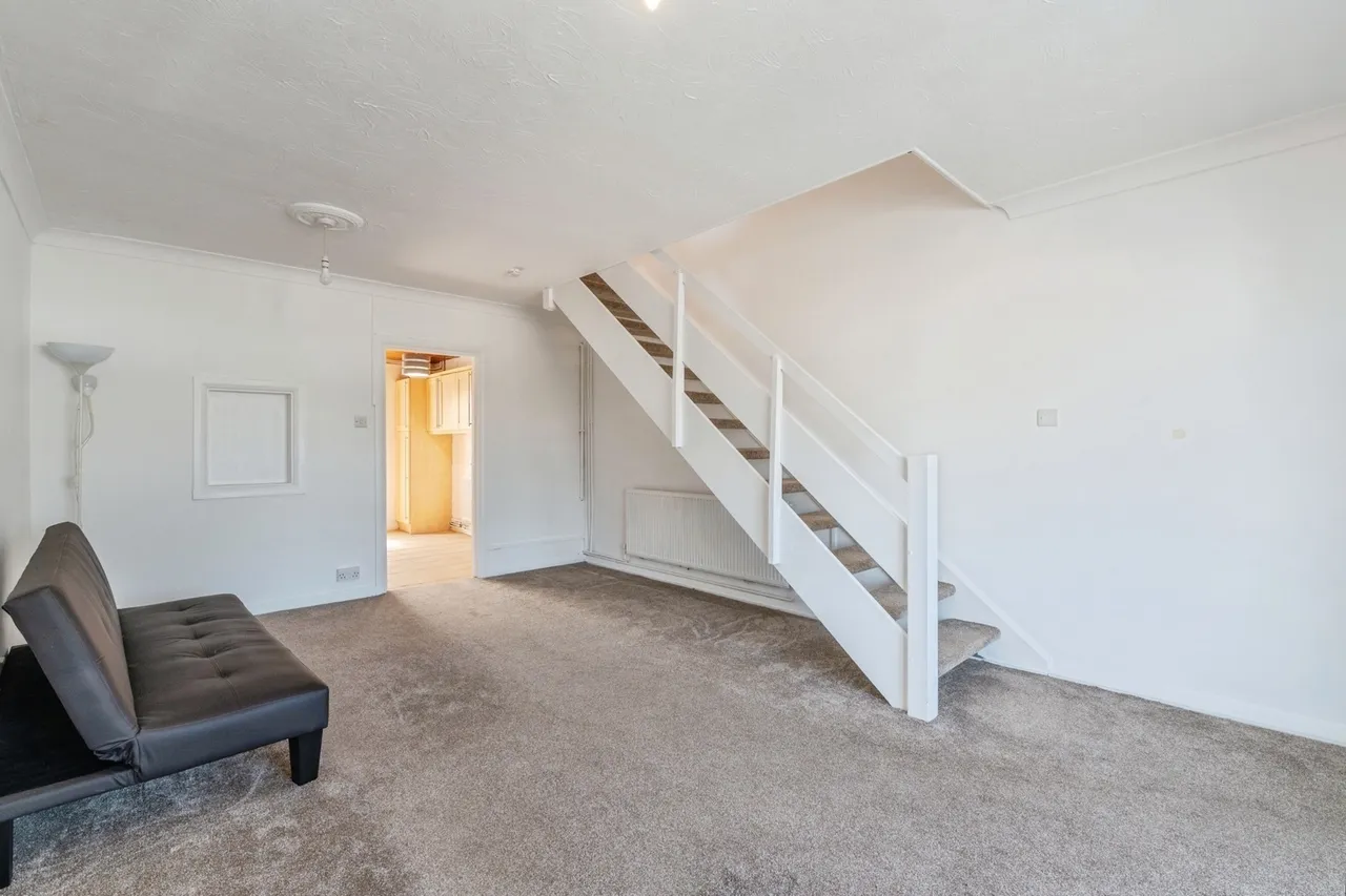Benson Road, Grays, Essex, RM17, photo 2