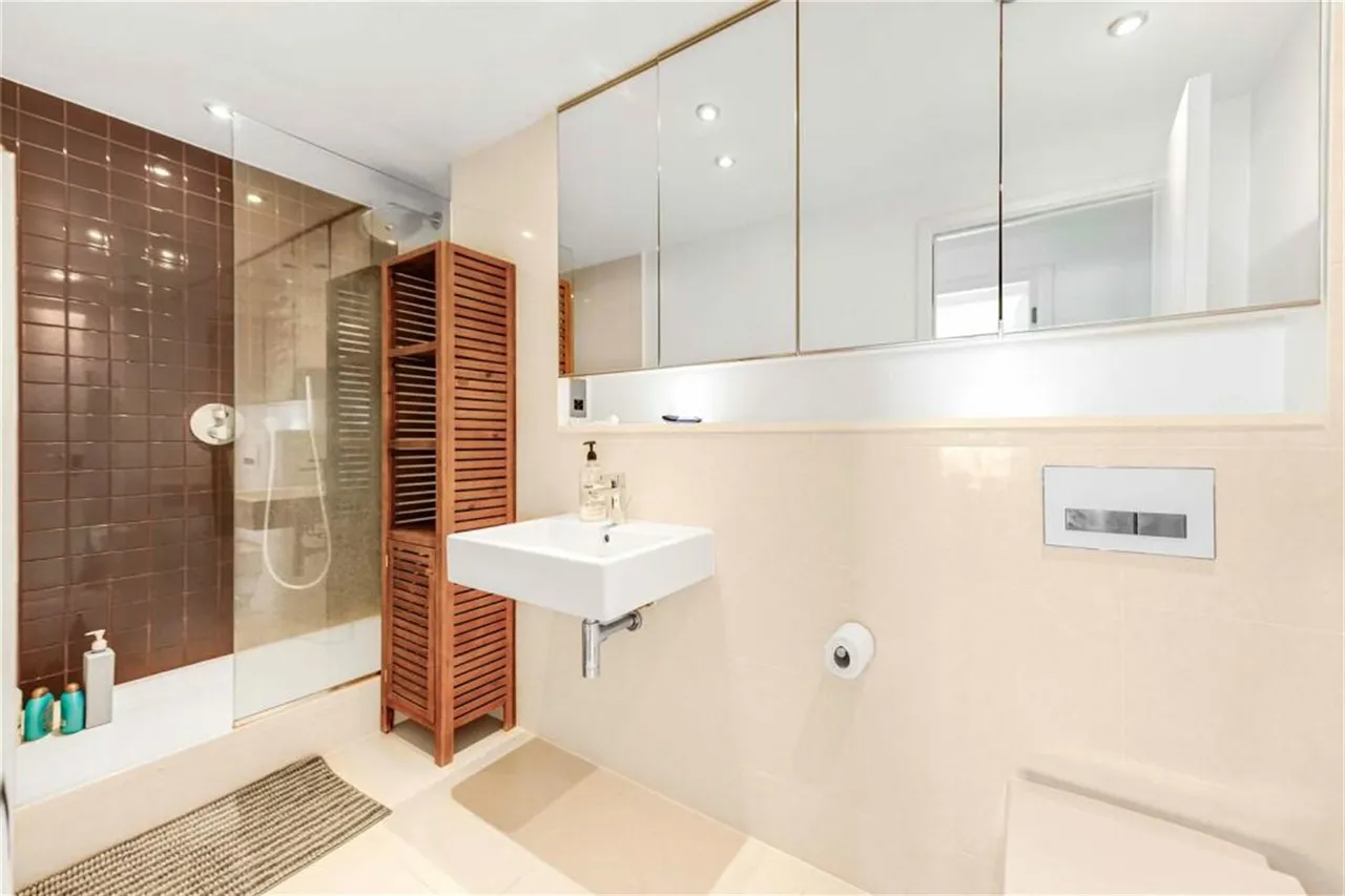Hortensia Road, London, SW10, photo 2