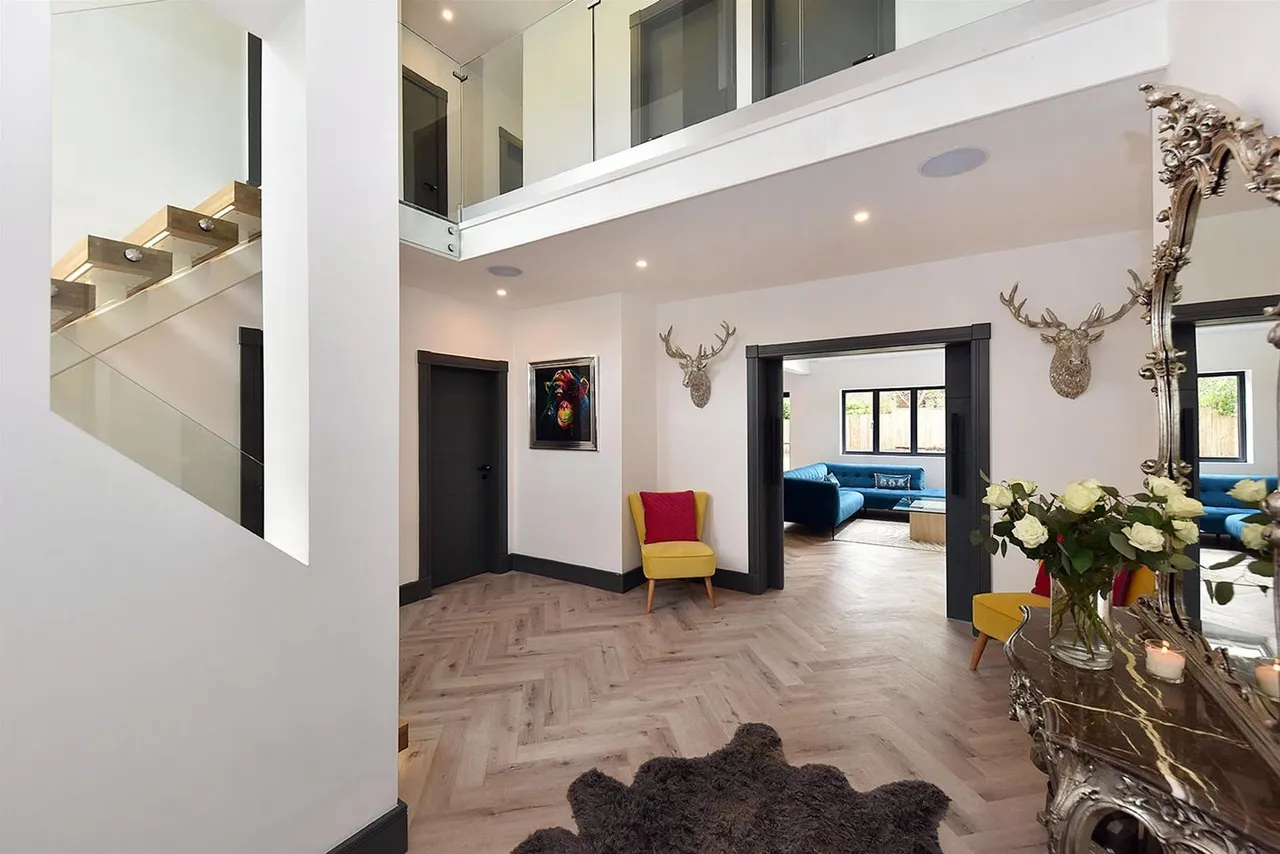 Holmlee Way, Prestbury, photo 10