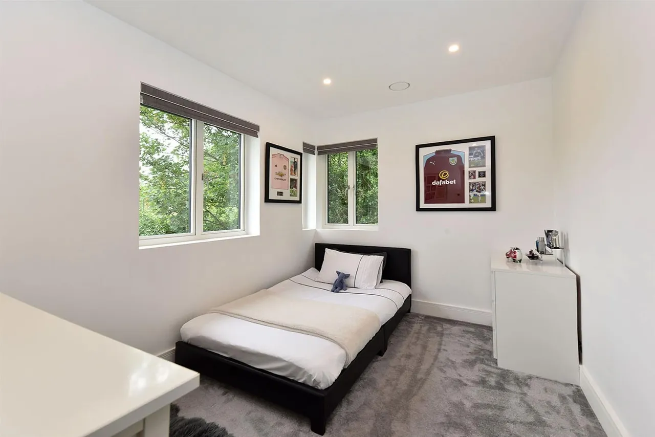 Holmlee Way, Prestbury, photo 16