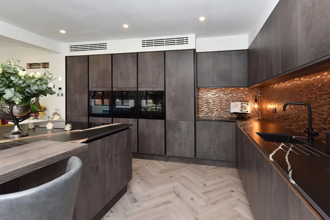 Holmlee Way, Prestbury, photo 6