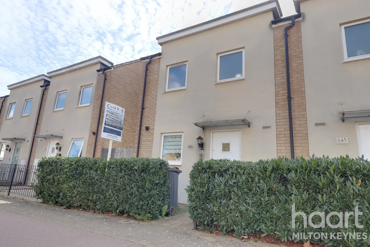 3 bed house to rent, Warwick Avenue, MK10
