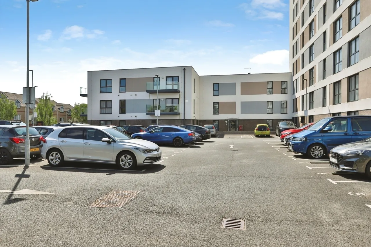 Park Road, Poole, BH15, photo 15