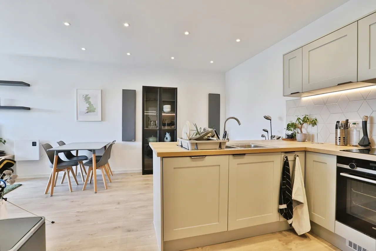 Park Road, Poole, BH15, photo 4