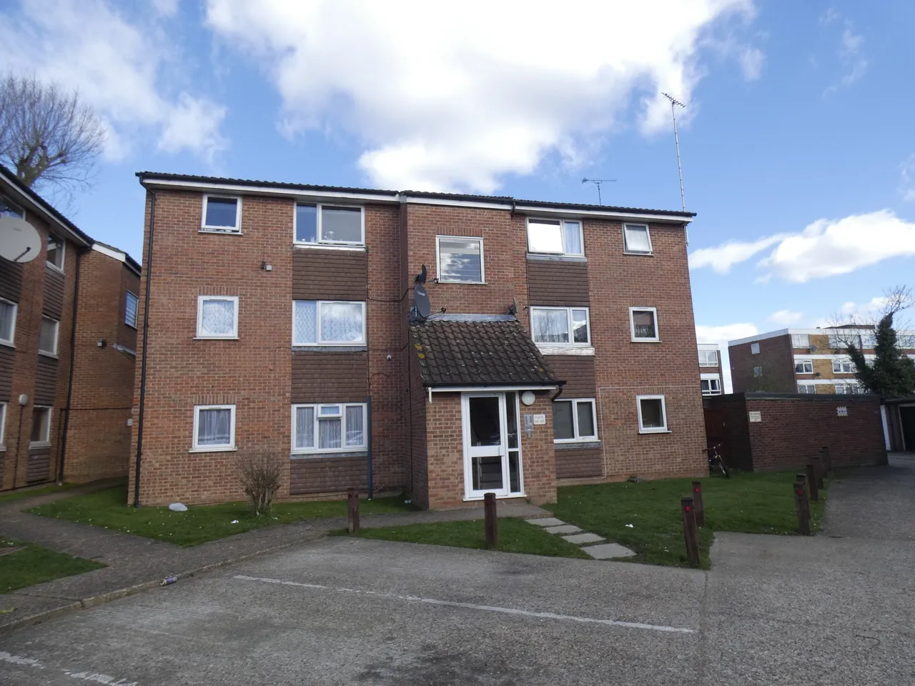 Makepeace Road, Northolt, Greater London, UB5 5UF, photo 4