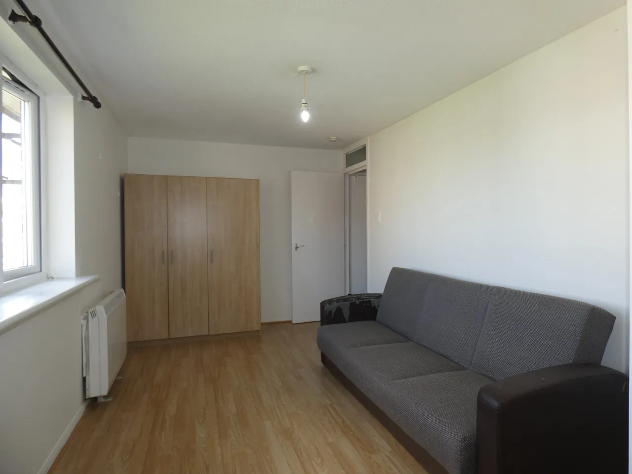 Makepeace Road, Northolt, Greater London, UB5 5UF, photo 3