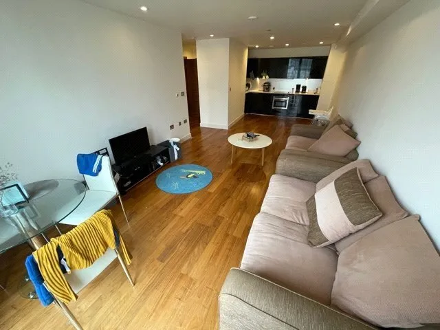 The Hayes, Cardiff, CF10, photo 9