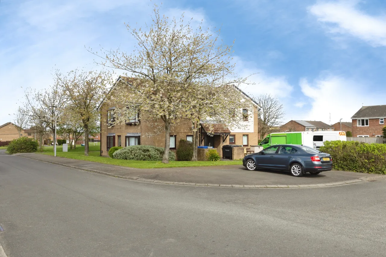Hertford Grove, Cramlington, NE23, photo 11
