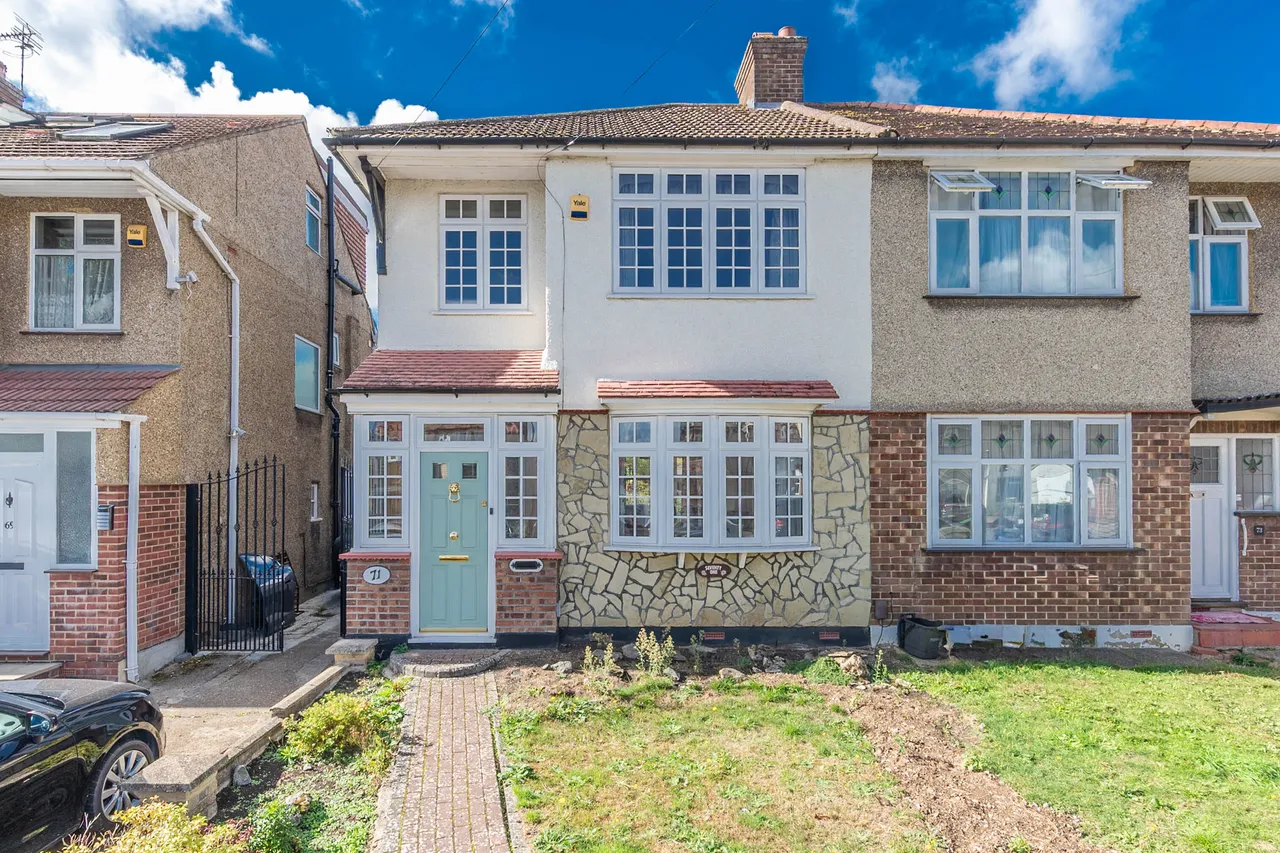 3 bed house for sale, Stanmore, HA7