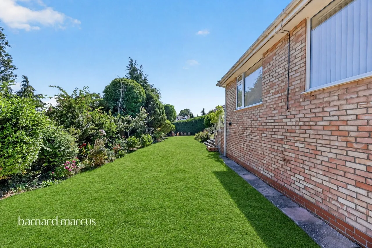 Field End, Coulsdon, CR5, photo 25
