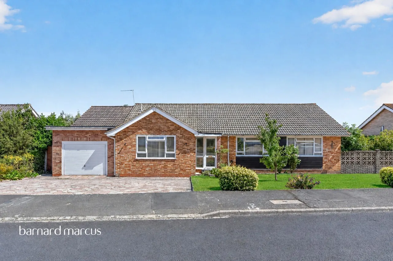 Field End, Coulsdon, CR5, photo 24