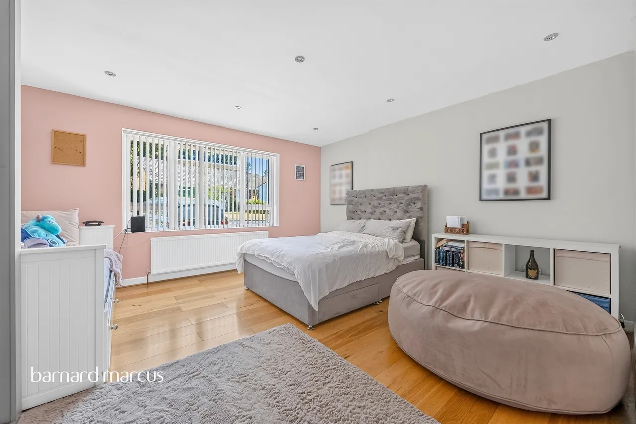 Field End, Coulsdon, CR5, photo 8