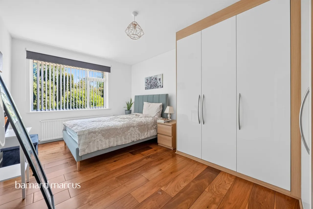 Field End, Coulsdon, CR5, photo 9