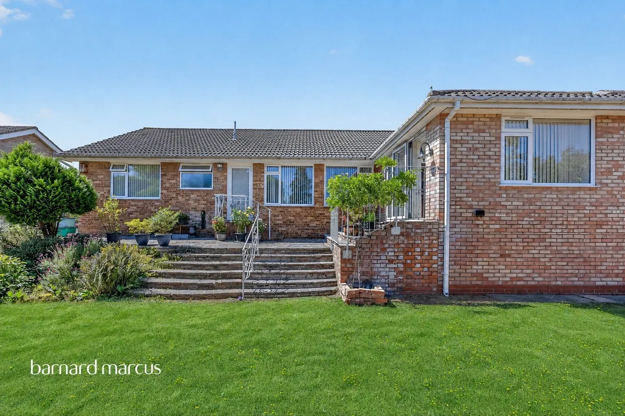 Field End, Coulsdon, CR5, photo 11
