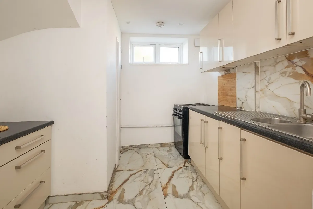 Augusta Road, Twickenham, TW2, photo 5