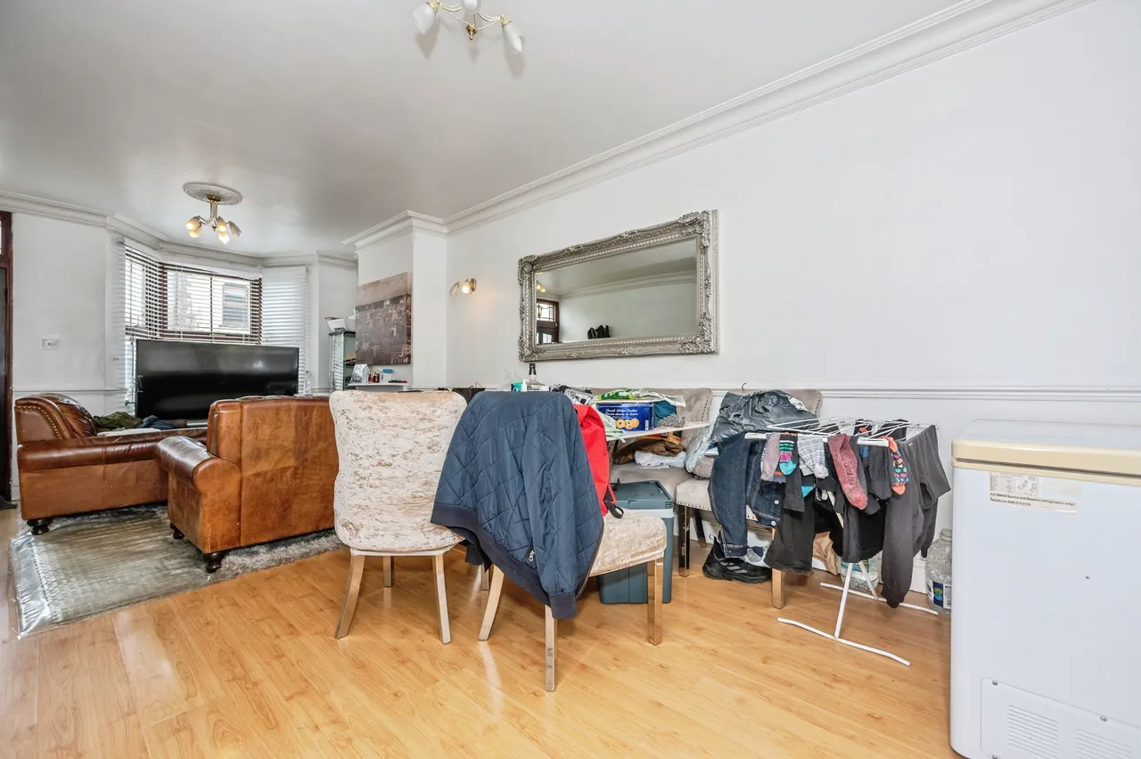 Belmont Road, Grays, RM17, photo 8