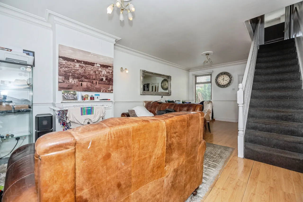 Belmont Road, Grays, RM17, photo 5