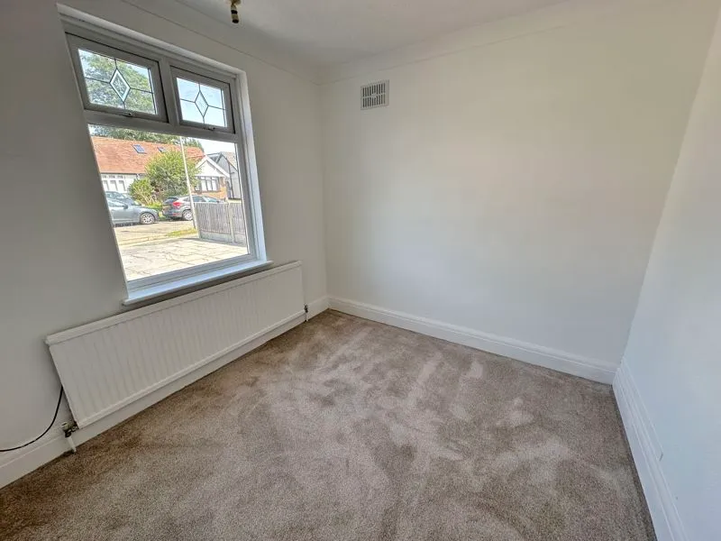 Tennyson Avenue, Grays, RM17, photo 8
