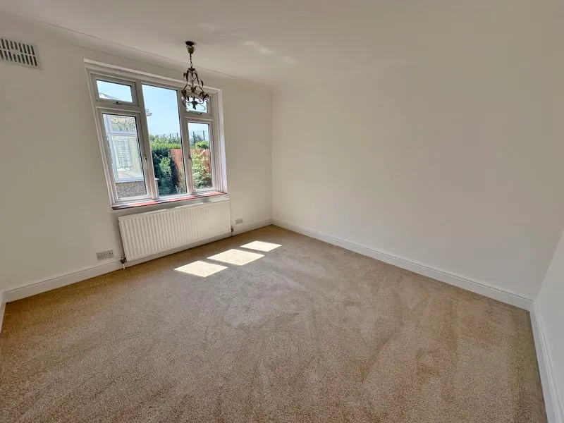 Tennyson Avenue, Grays, RM17, photo 7