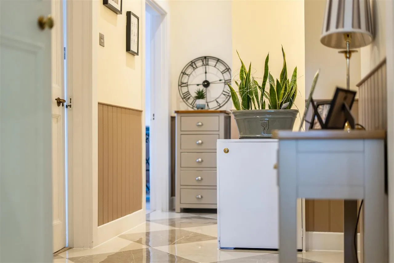 Winkworth Place, Banstead, SM7, photo 17