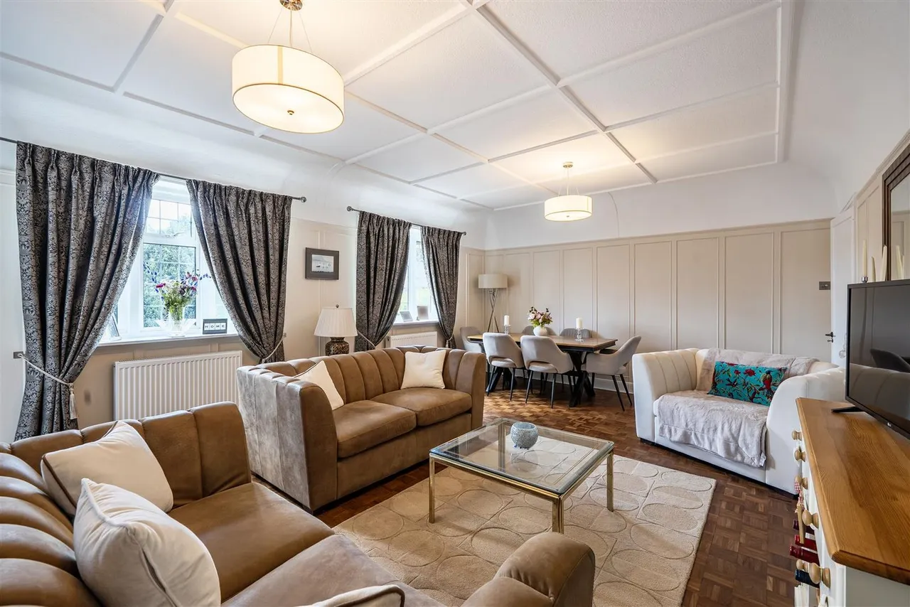 Winkworth Place, Banstead, SM7, photo 3